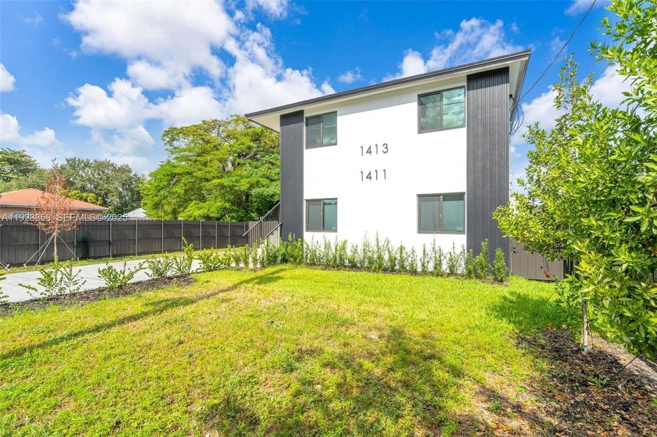 1413 Nw 40th St #B - Photo 4 of 30