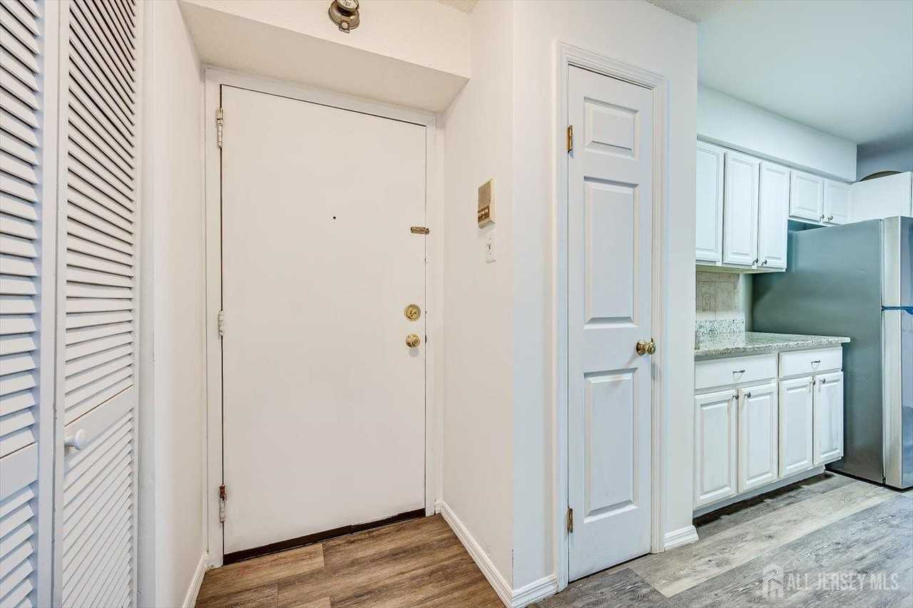 1116 Edison Glen Ter - Photo 4 of 21