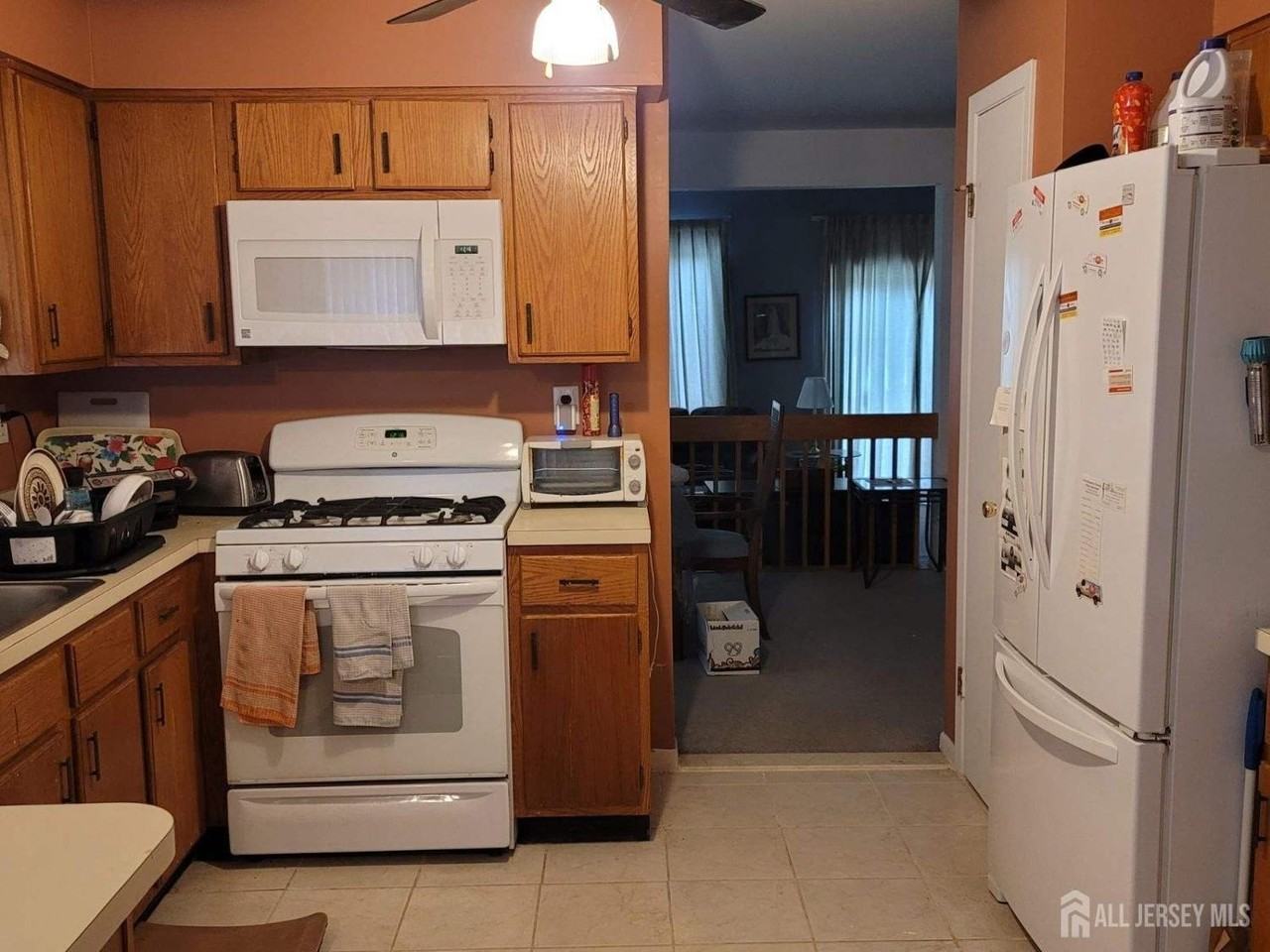 213 Nathan Dr - Photo 2 of 12