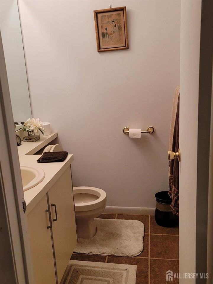 213 Nathan Dr - Photo 6 of 12