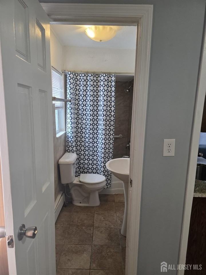 604 Freeman St #2 - Photo 4 of 8