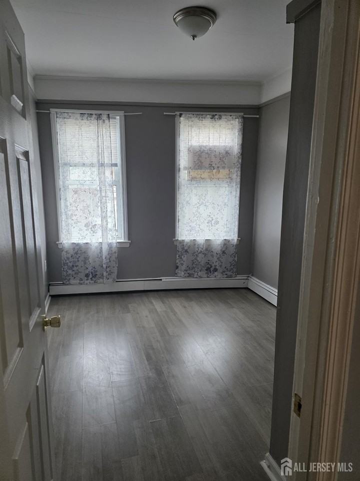 604 Freeman St #2 - Photo 6 of 8