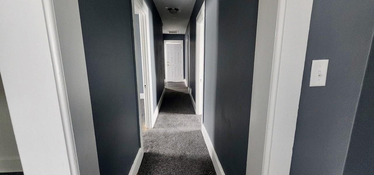 1801 N Wisconsin St - Photo 4 of 18