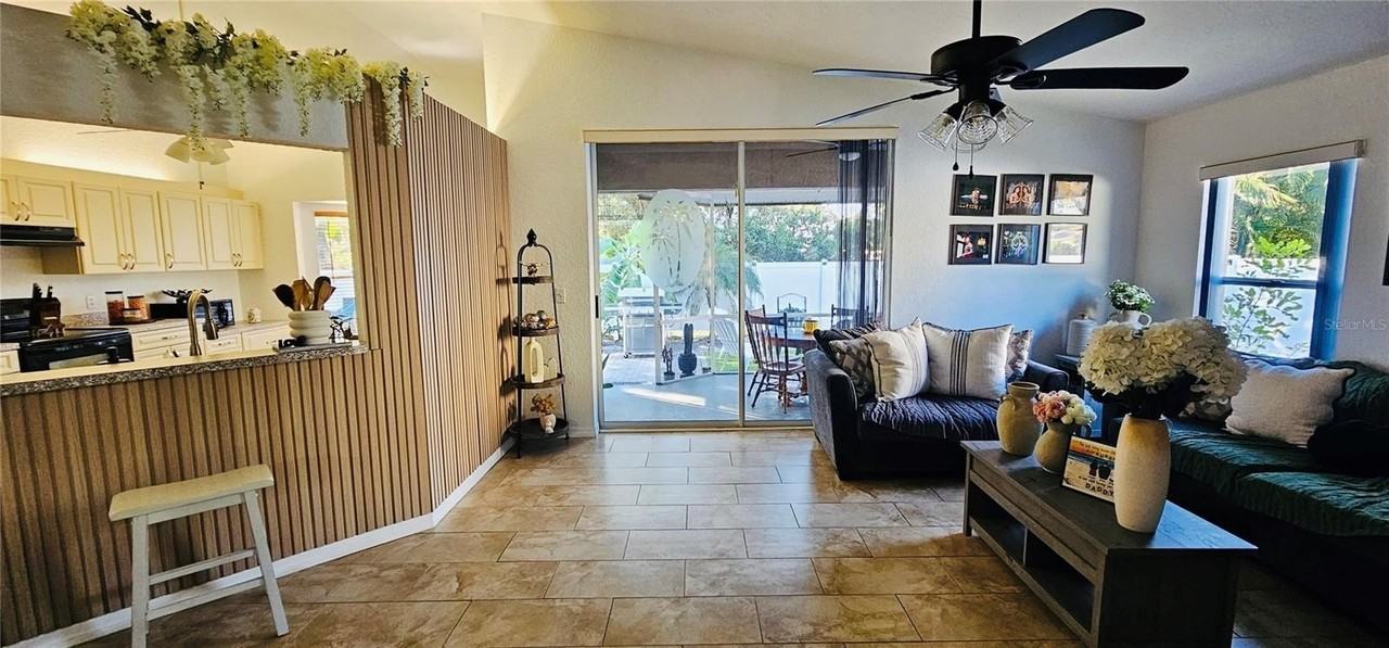 2068 Preymore St - Photo 4 of 15