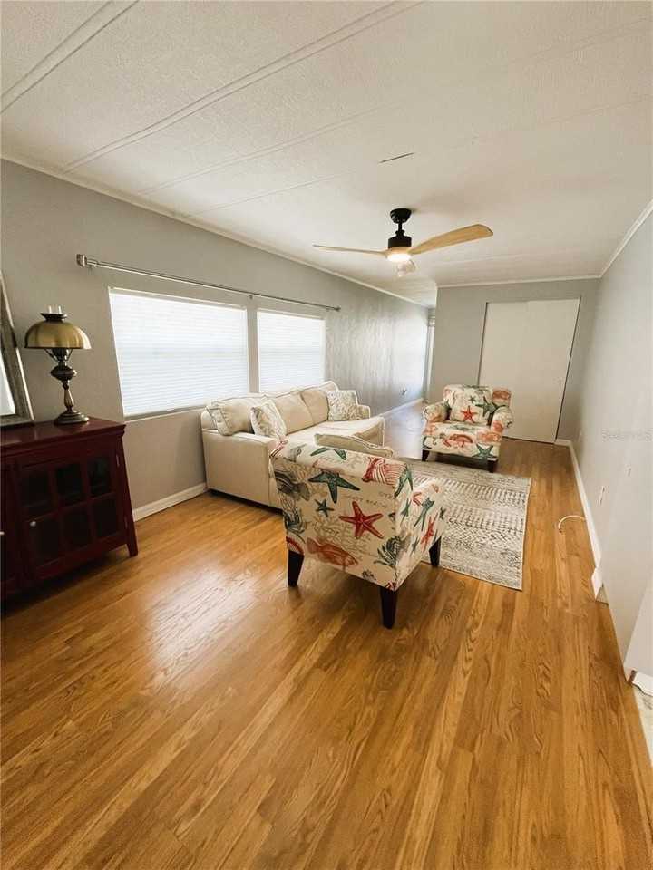 2107 Ohio Ave - Photo 4 of 41