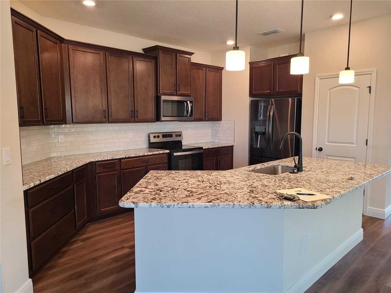 5736 143rd Ct E - Photo 3 of 15