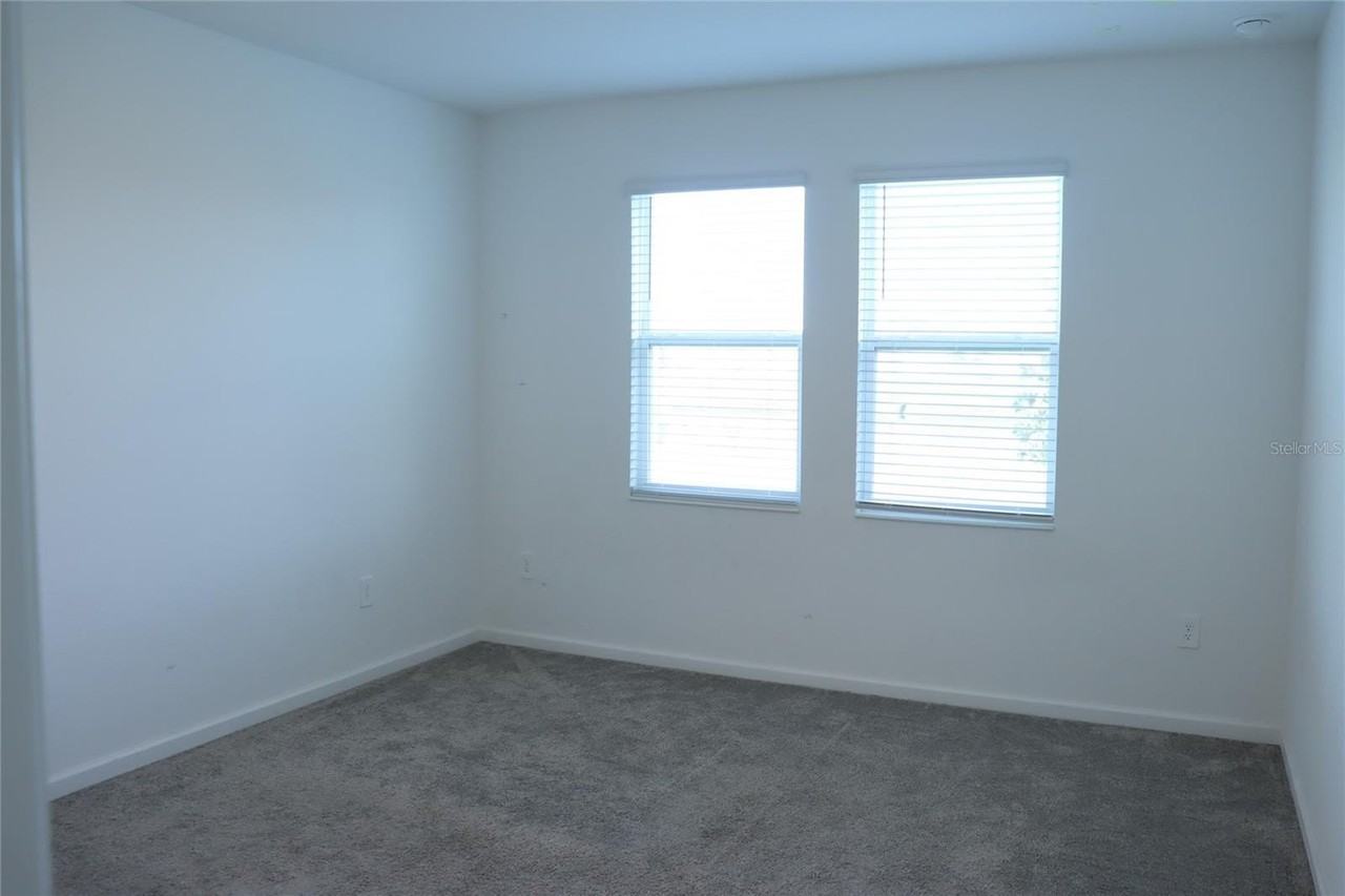 34558 Shellback St - Photo 4 of 36