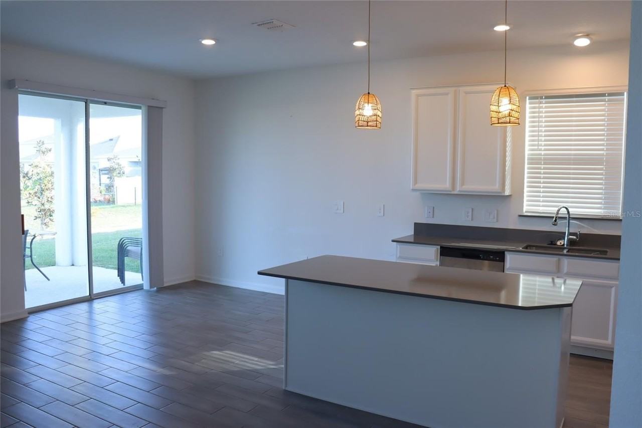 34558 Shellback St - Photo 6 of 36