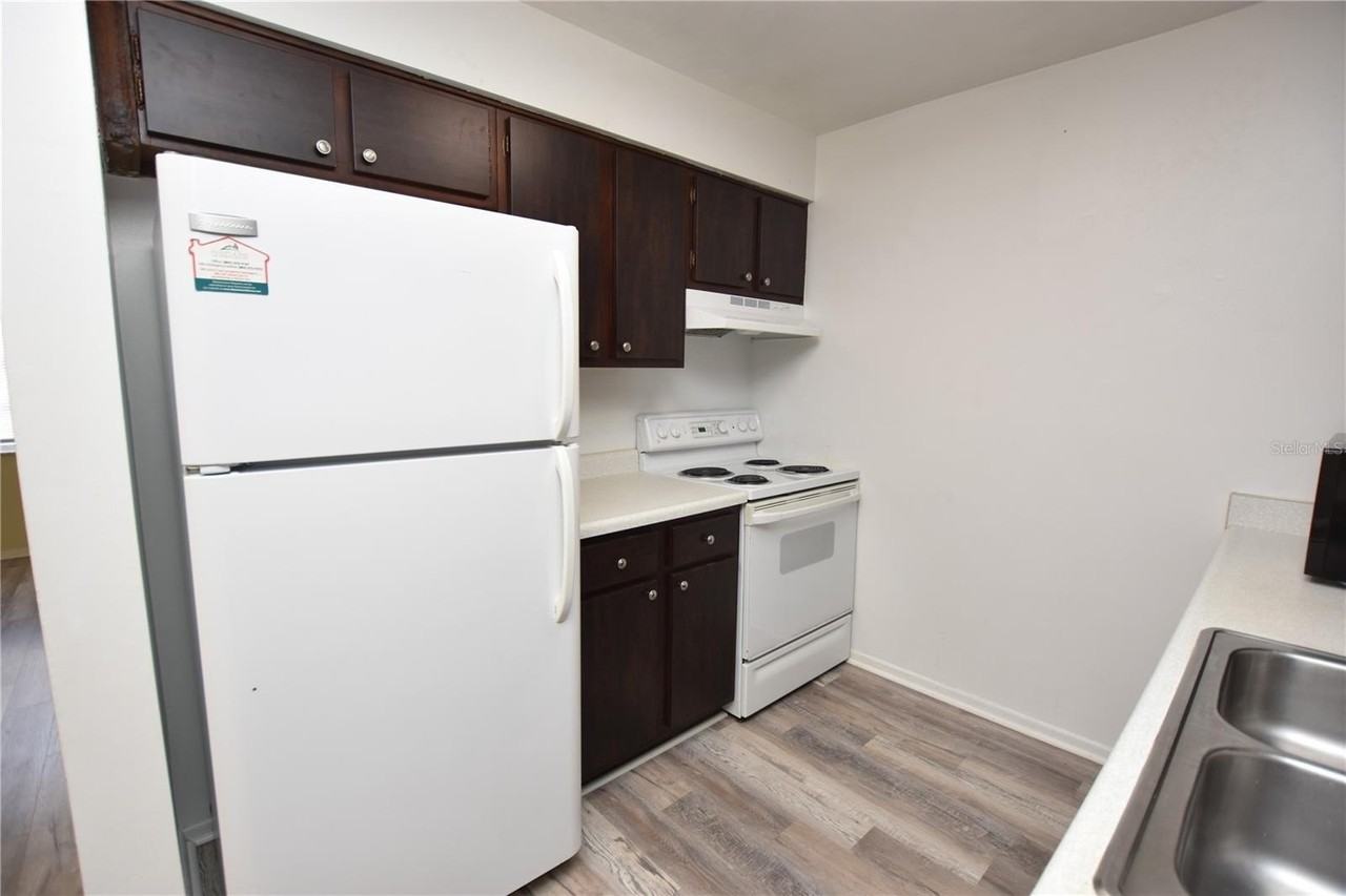 619 Robin Rd #2 - Photo 3 of 14