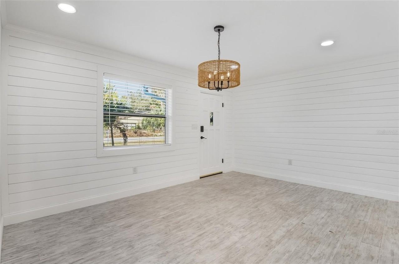 702 Eleanore Ave - Photo 5 of 30