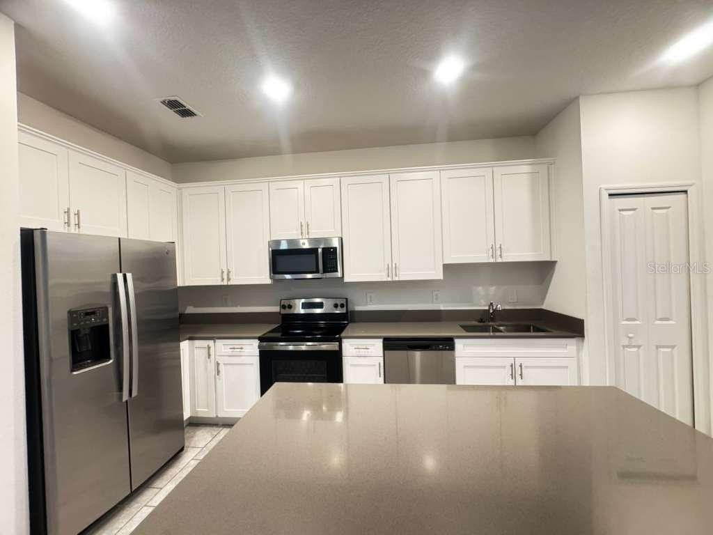 7465 Stone Creek Trl - Photo 5 of 16