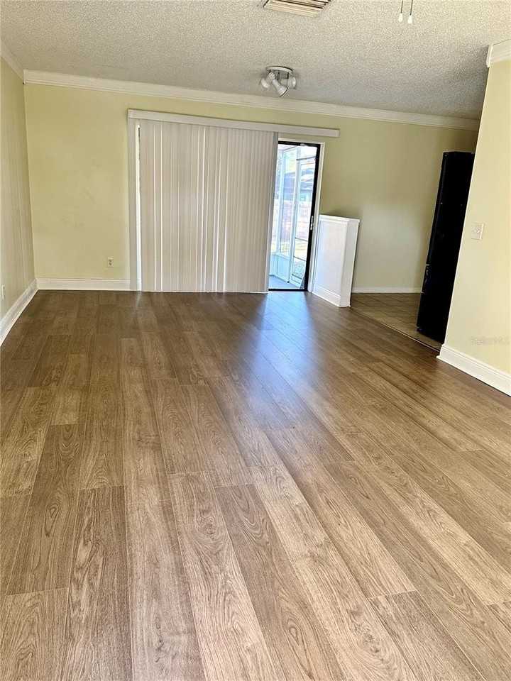 8515 Plumeria Ave - Photo 5 of 13