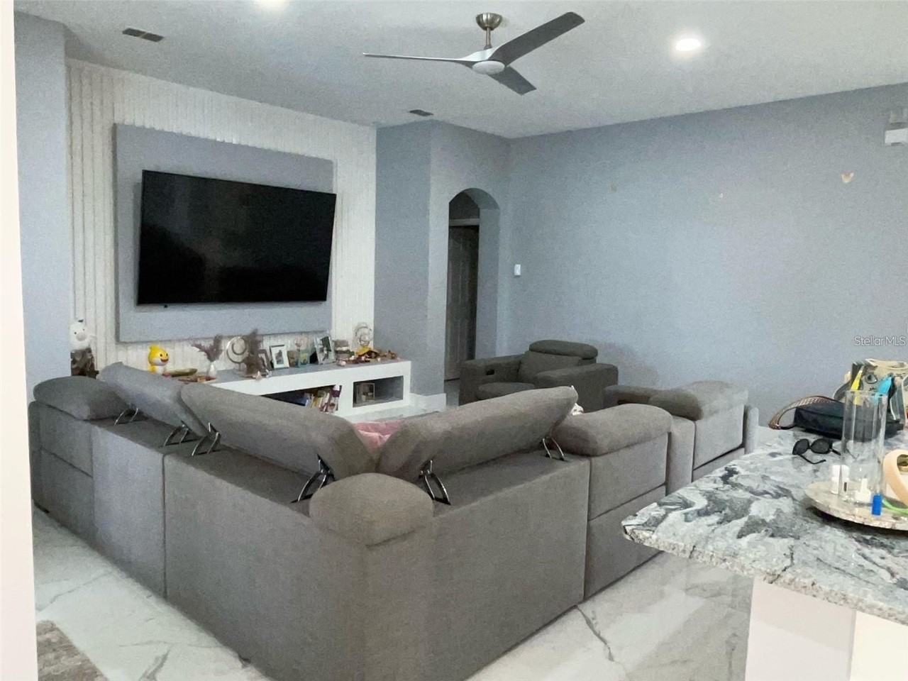 9736 Osprey Landing Dr - Photo 5 of 10