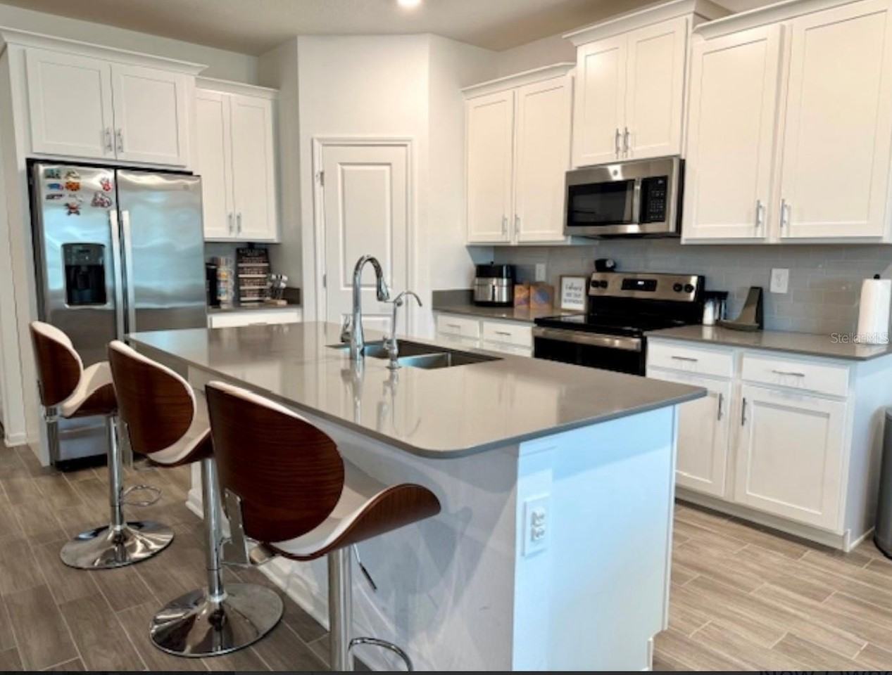 2759 Slash Way - Photo 2 of 45