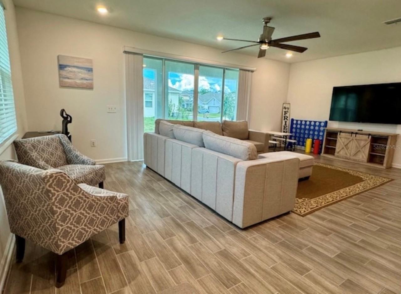 2759 Slash Way - Photo 3 of 45