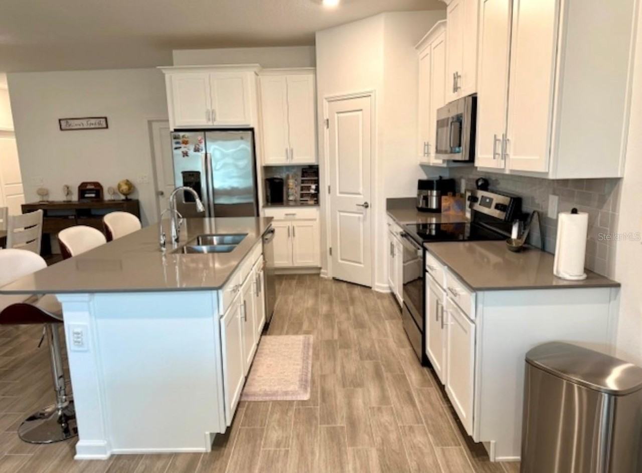 2759 Slash Way - Photo 7 of 45