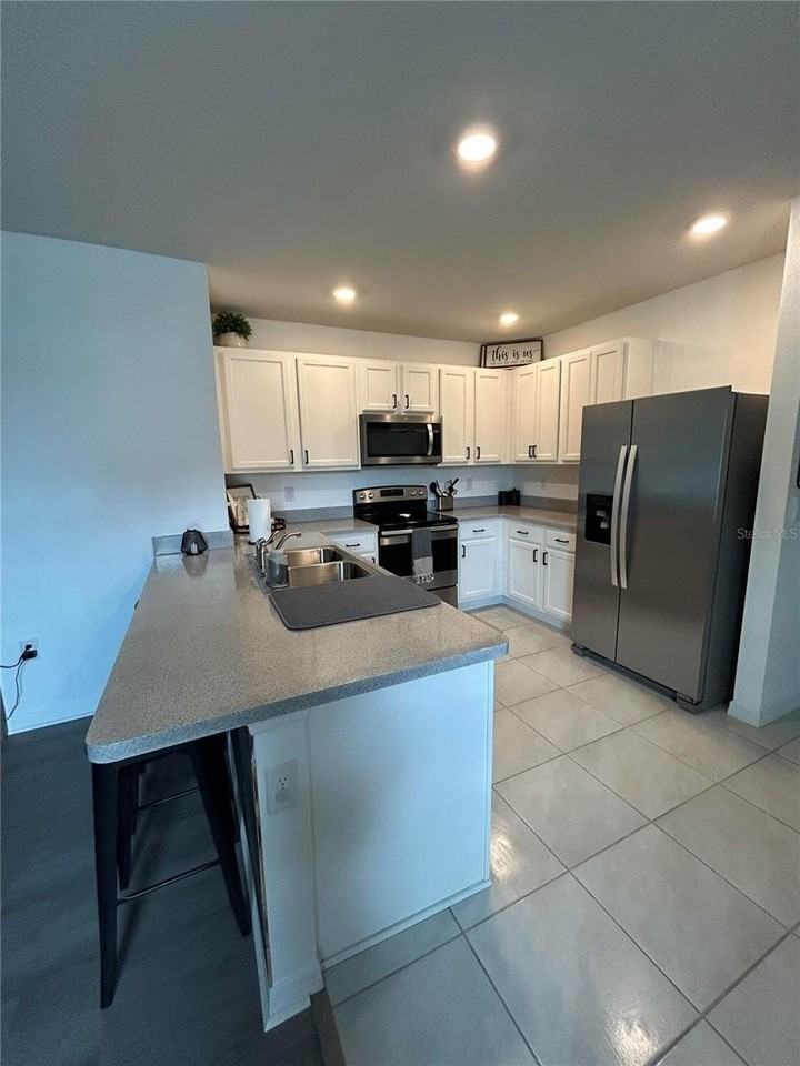 3842 Silverstream Ter - Photo 6 of 23