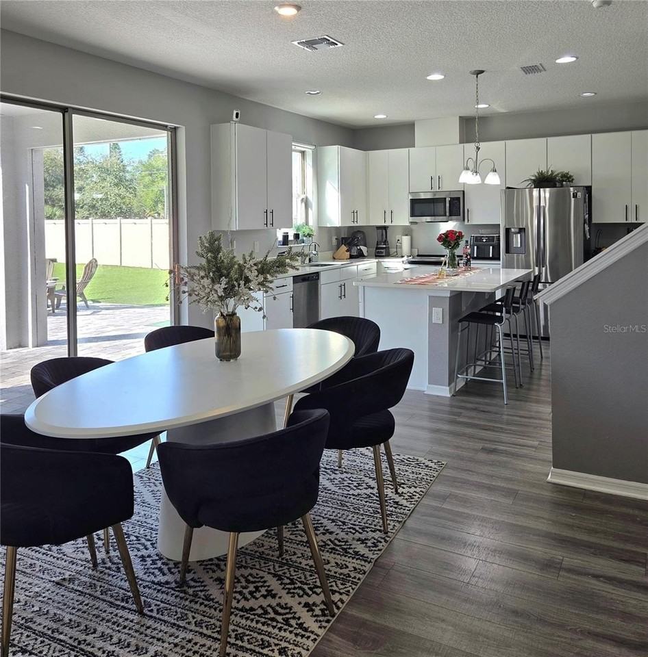 5332 Pavia Dr - Photo 3 of 28