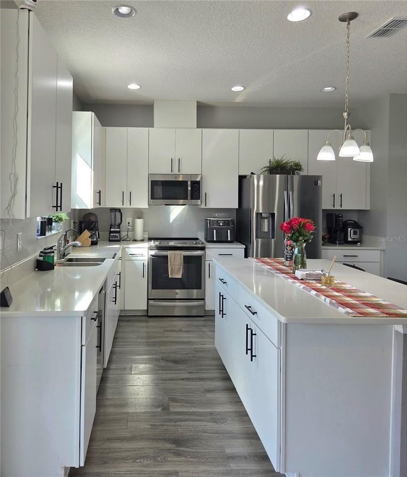 5332 Pavia Dr - Photo 7 of 28