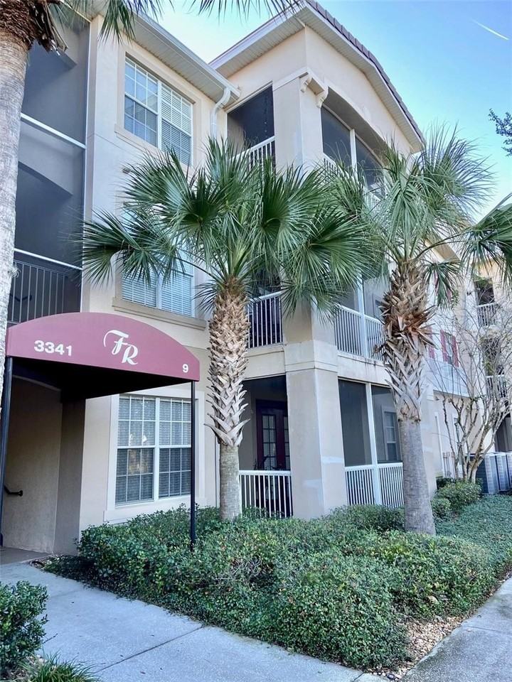 3341 Whitestone Cir #108