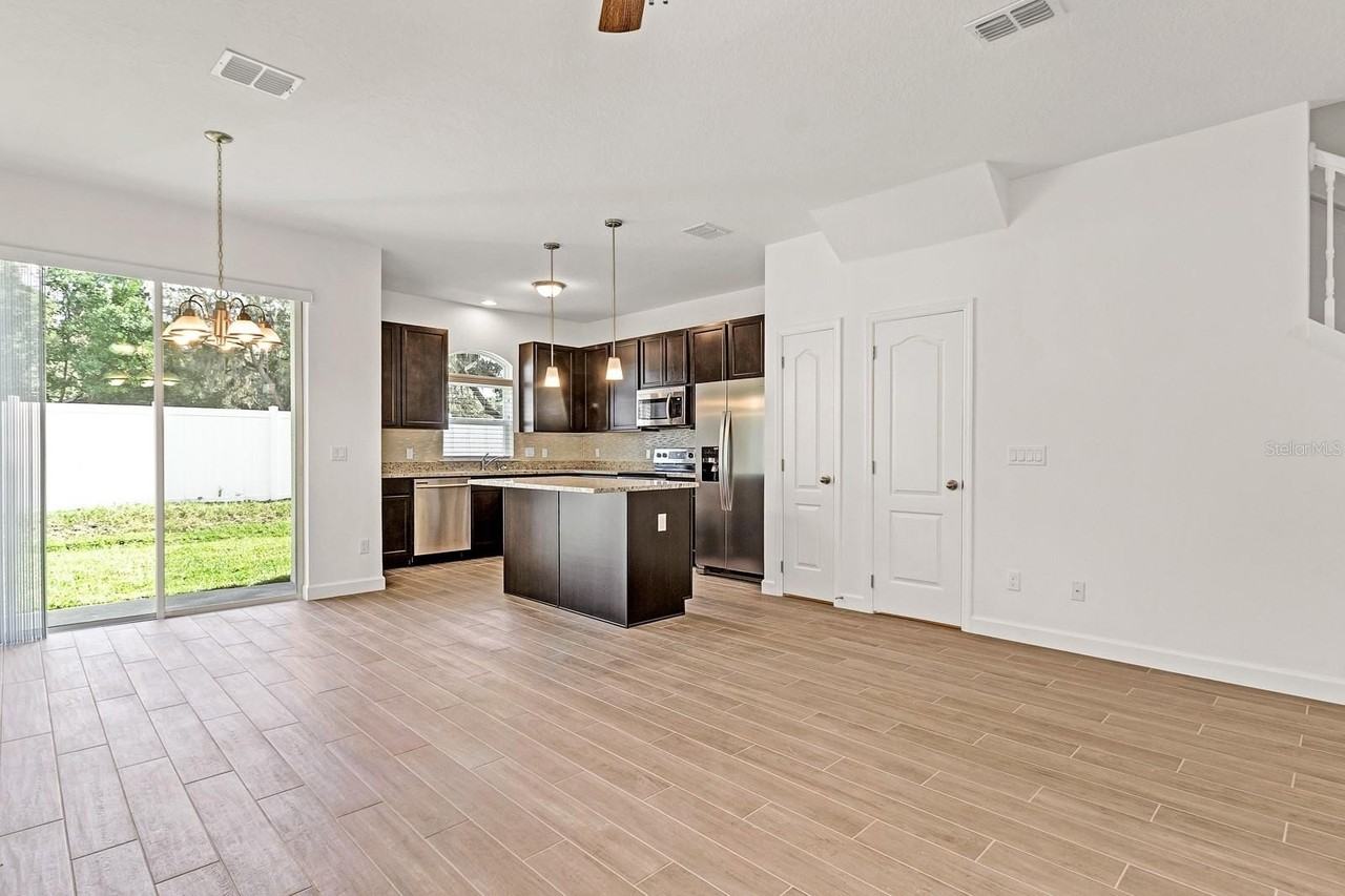 3197 Crown Jewel Ct - Photo 7 of 18