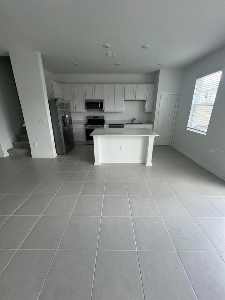 2660 Skyline Loop - Photo 5 of 19