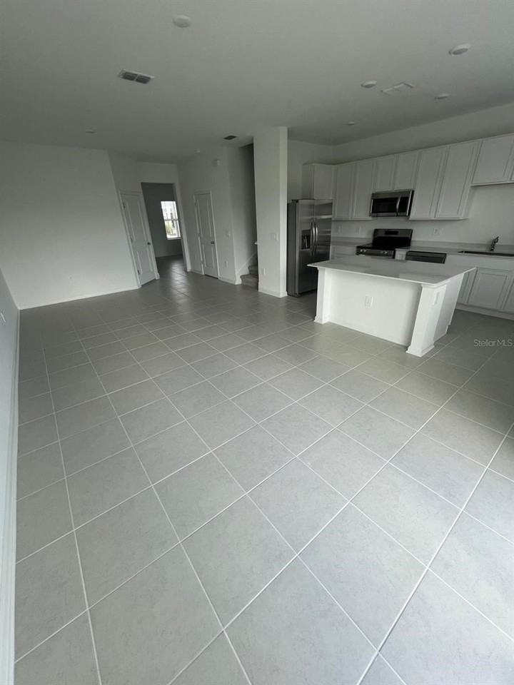 2660 Skyline Loop - Photo 6 of 19