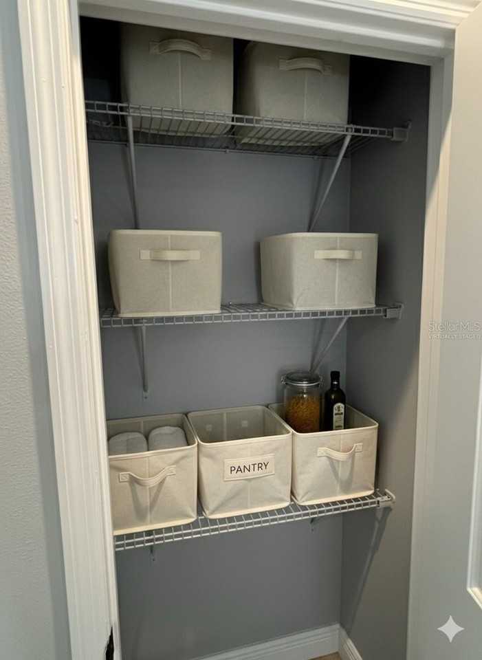 373 Amberjack Ct - Photo 4 of 12