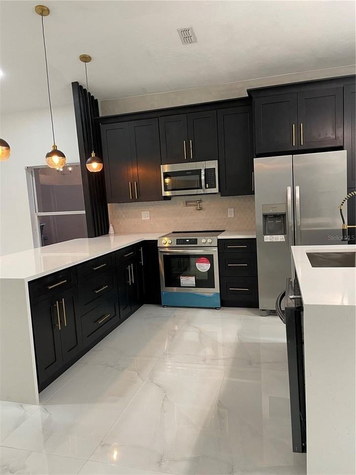 207 Vizcay Way - Photo 3 of 20