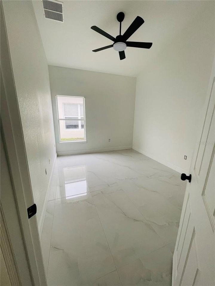 207 Vizcay Way - Photo 7 of 20