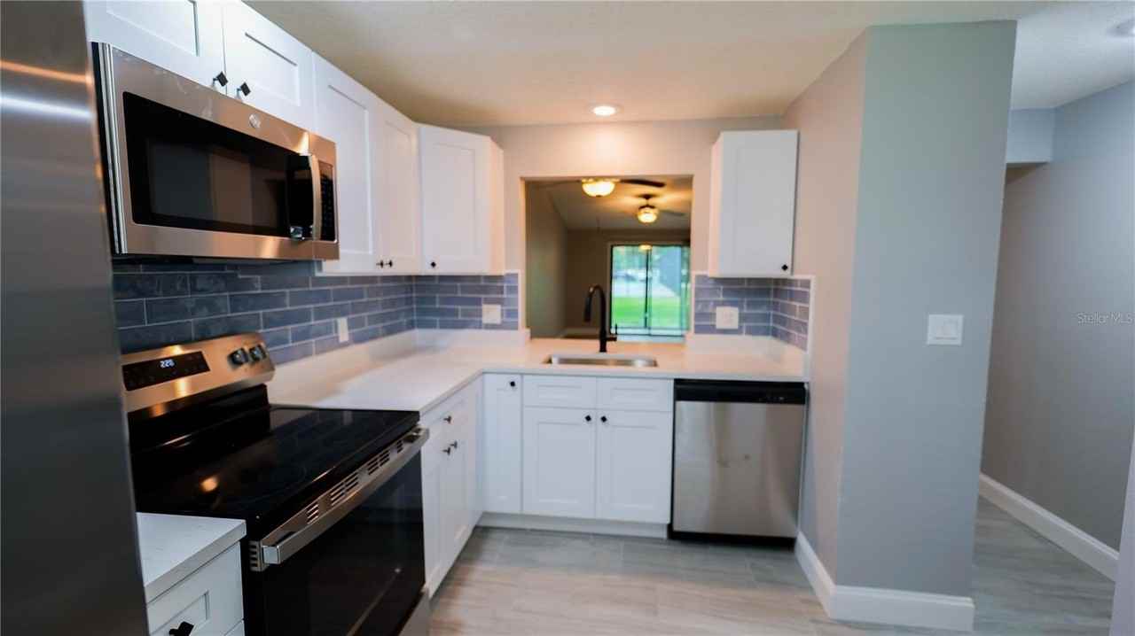 1917 Peppermill Dr #1917 - Photo 2 of 14