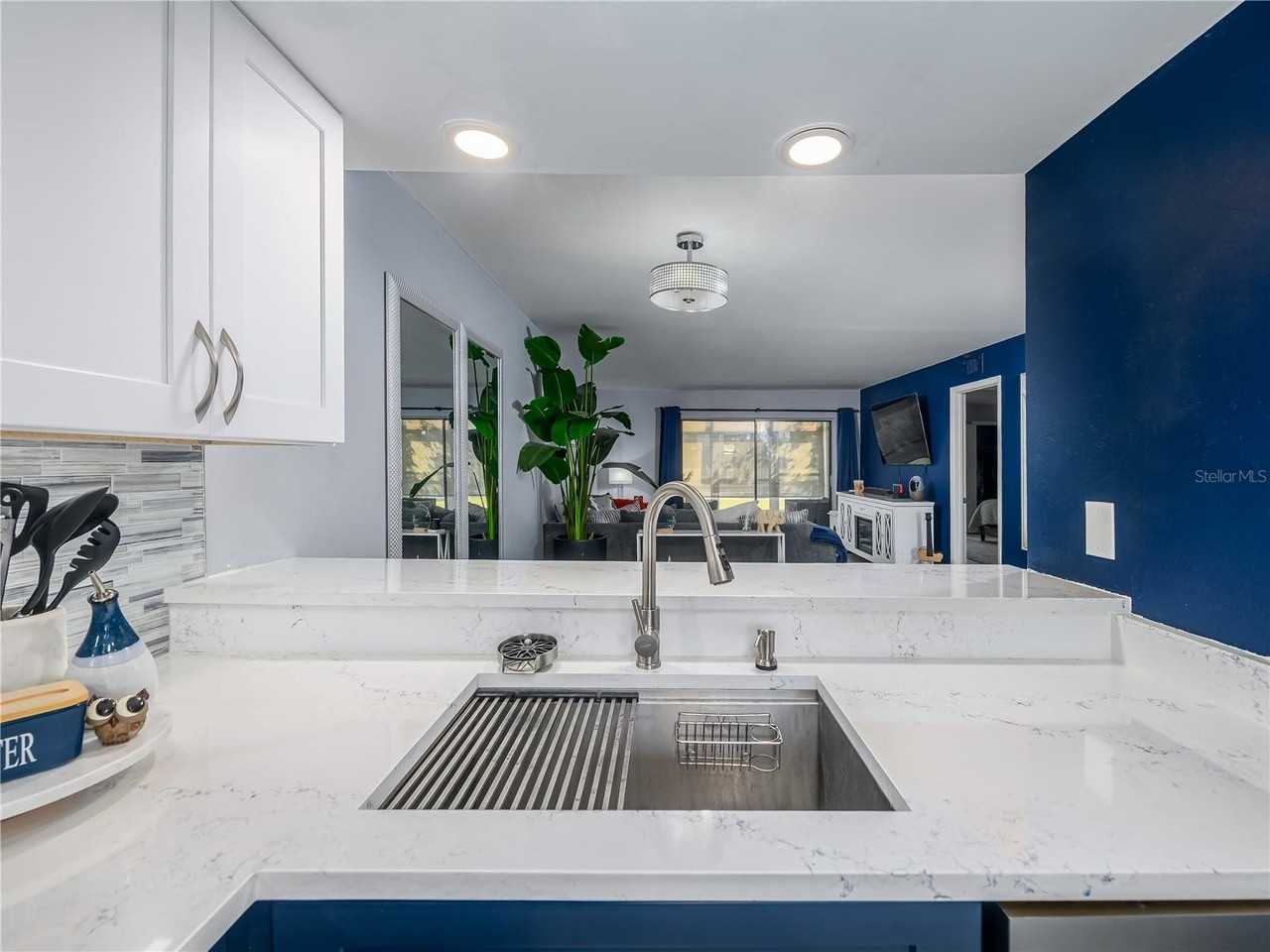 120 Caryl Way - Photo 5 of 25