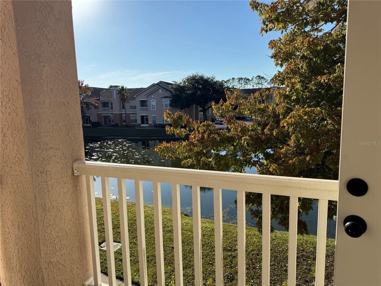 10444 Villa View Cir - Photo 6 of 29