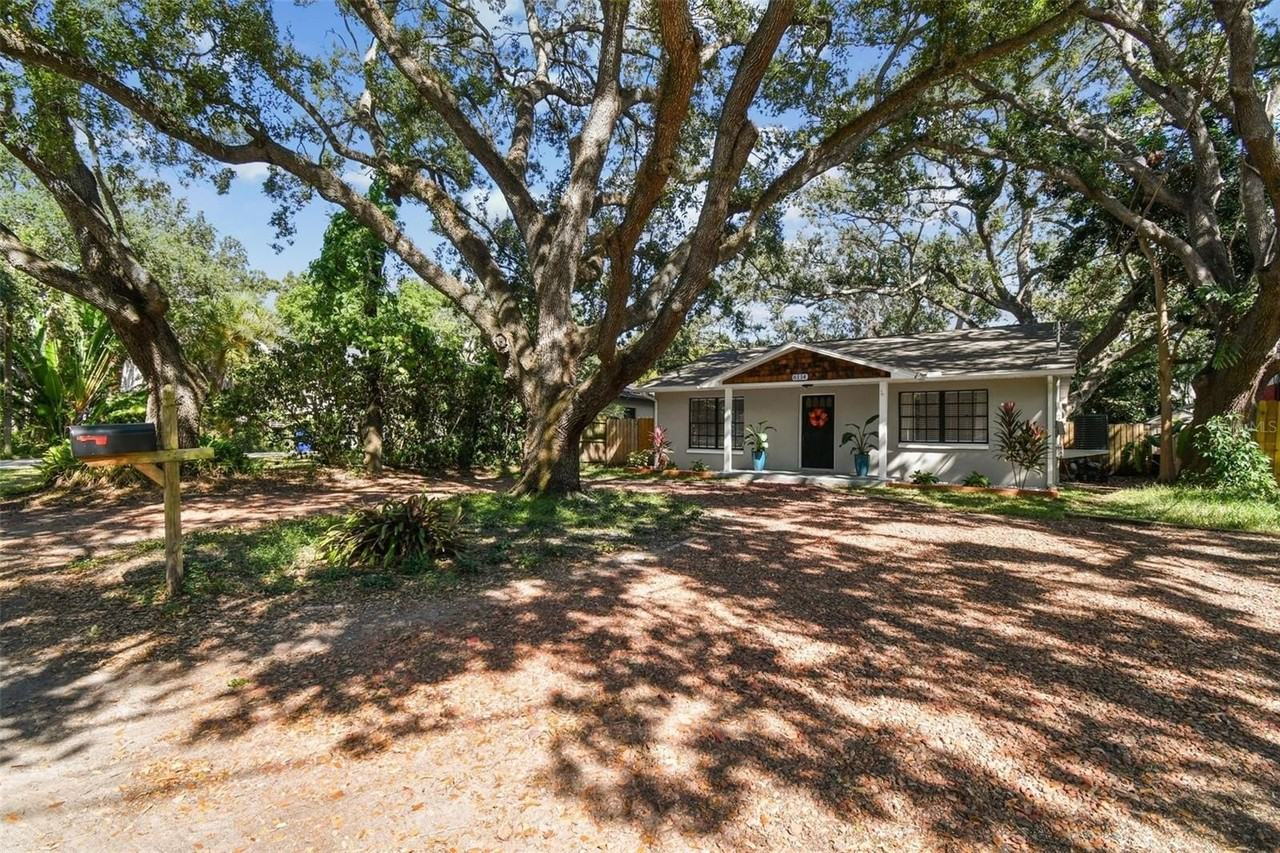 6114 S Elkins Ave - Photo 6 of 26