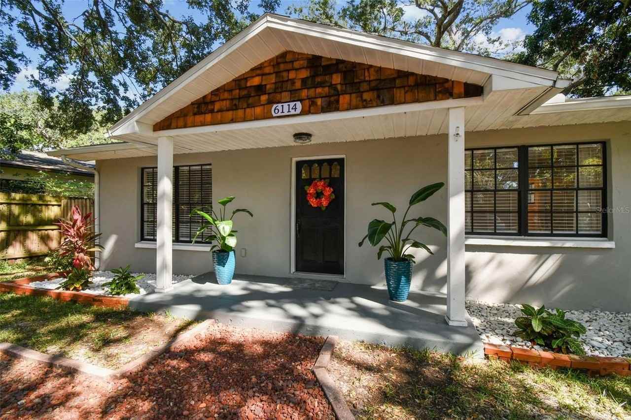 6114 S Elkins Ave - Photo 7 of 26