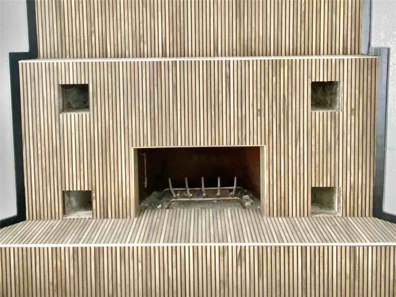 120 Grace St - Photo 5 of 12