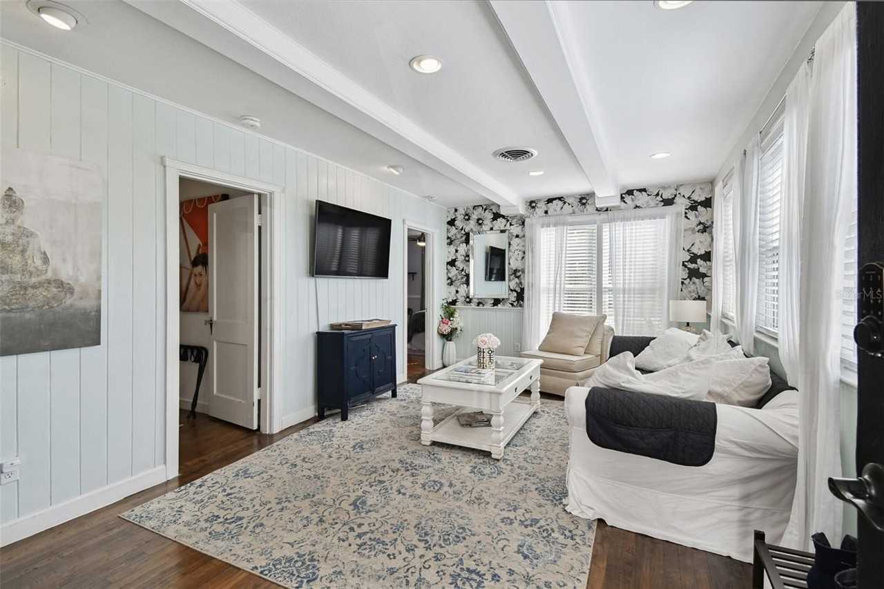 3319 Paul Avenue - Photo 4 of 50