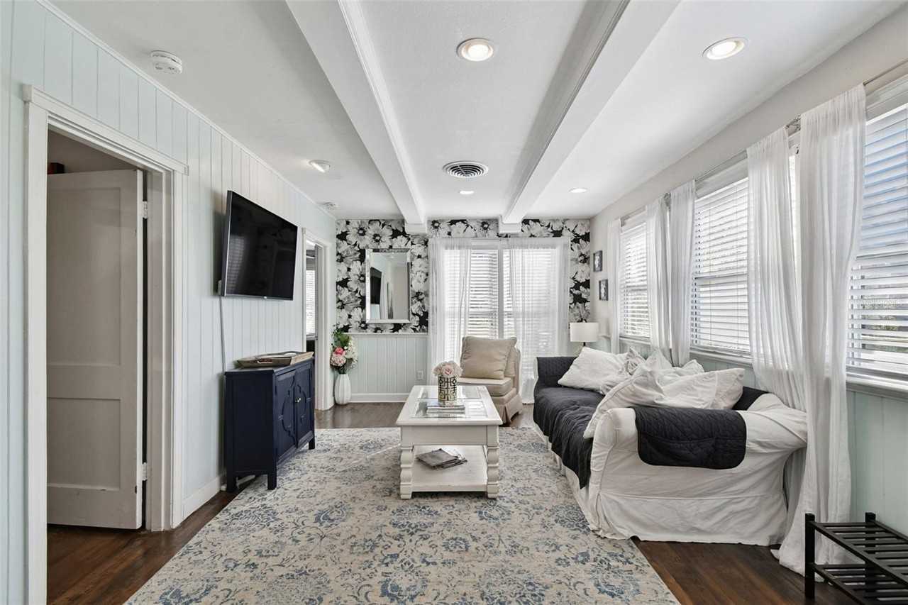 3319 Paul Avenue - Photo 6 of 50