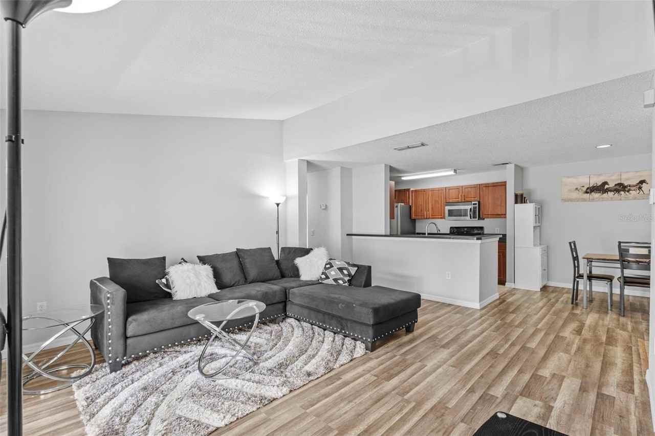 9481 Highland Oak Drive #305 - Photo 5 of 27