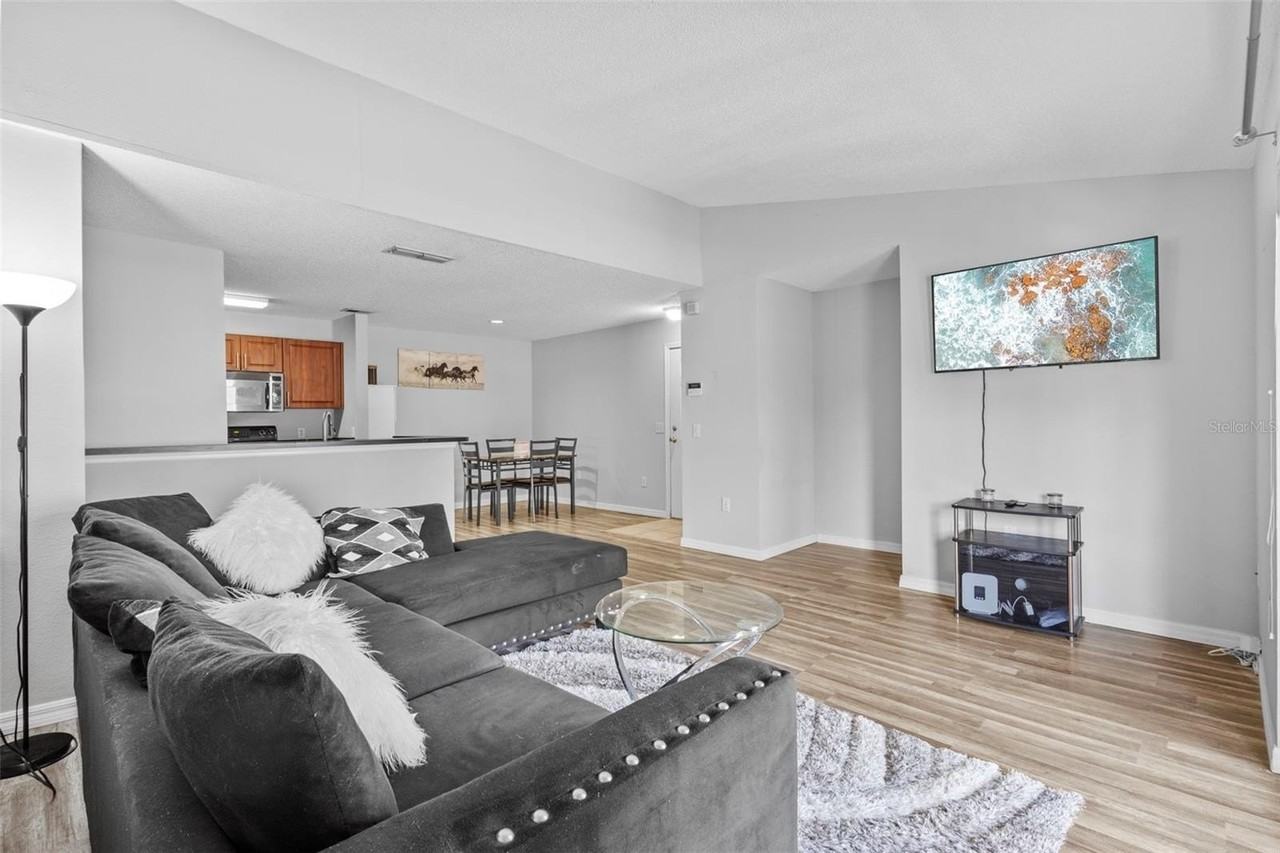 9481 Highland Oak Drive #305 - Photo 6 of 27