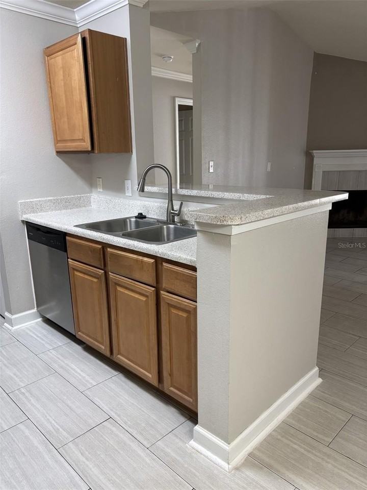 18322 Bridle Club Dr #18322 - Photo 5 of 19