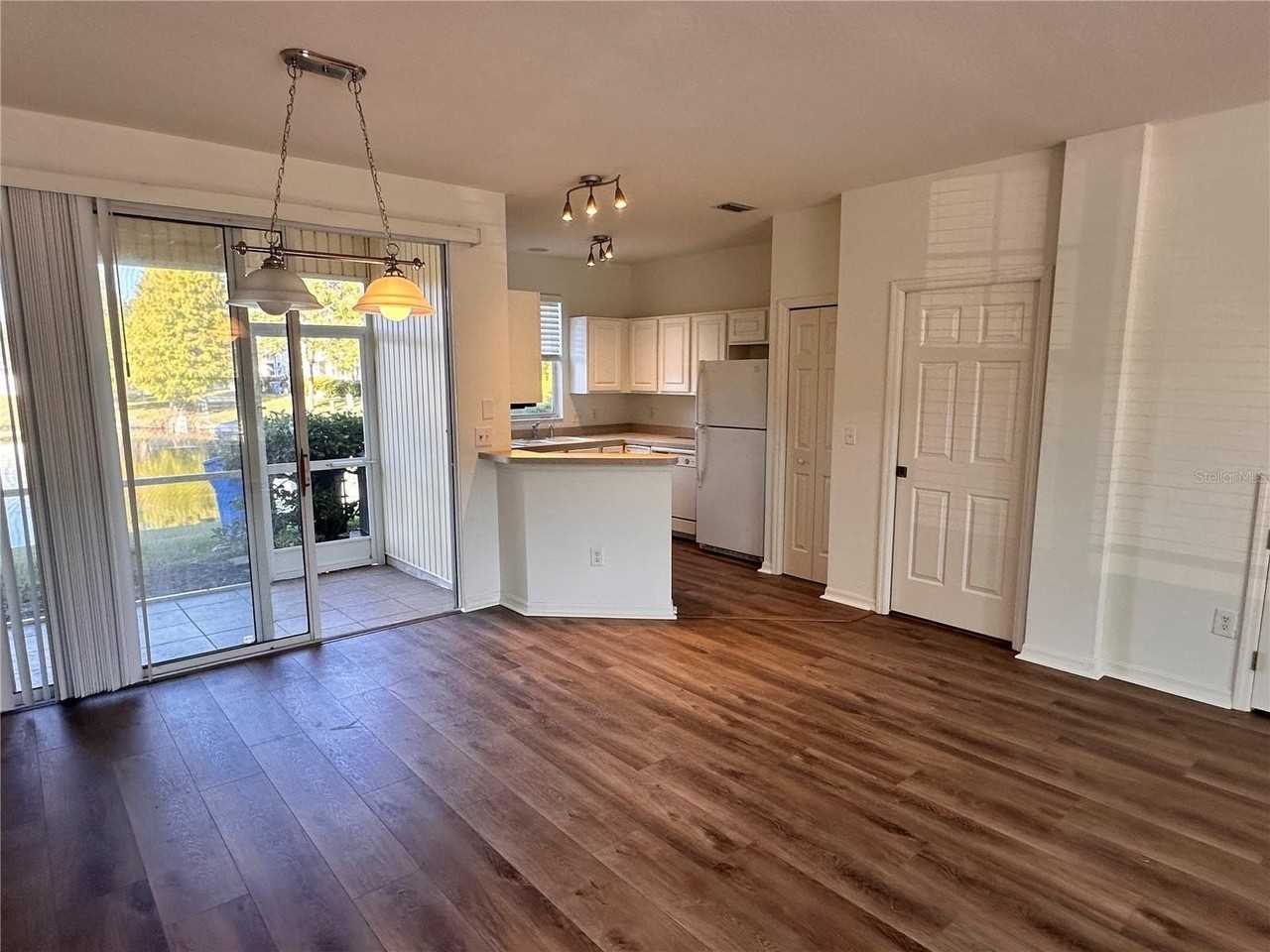 12222 Country White Cir - Photo 4 of 25