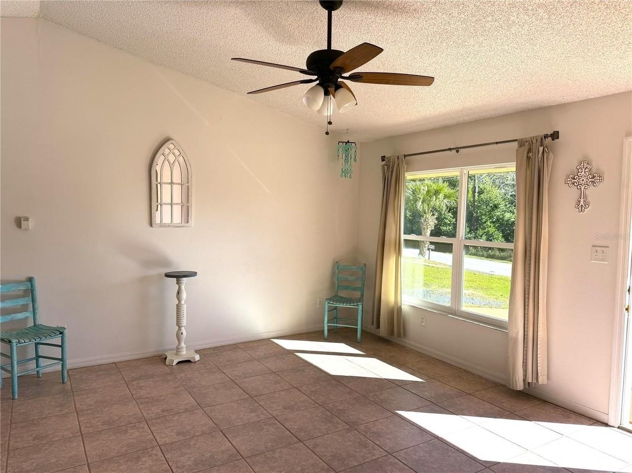 222 Clara Vista St - Photo 6 of 15