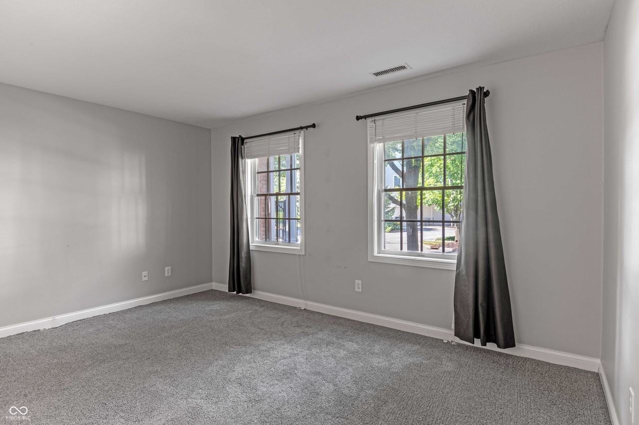 12741 Edgemont Way - Photo 6 of 48