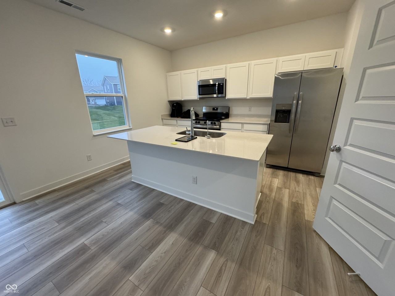 2925 Grand Ridge Dr - Photo 4 of 22