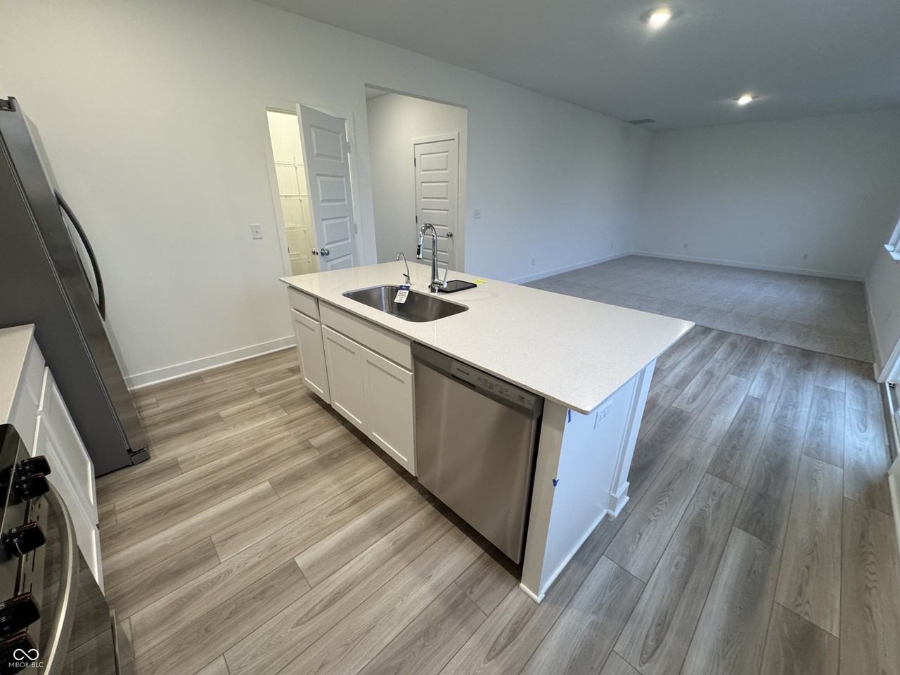 2925 Grand Ridge Dr - Photo 5 of 22