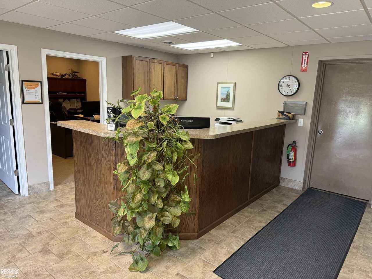 161 E Pond Dr - Photo 2 of 30