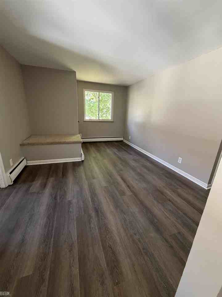 114 S Highland St - Photo 3 of 13