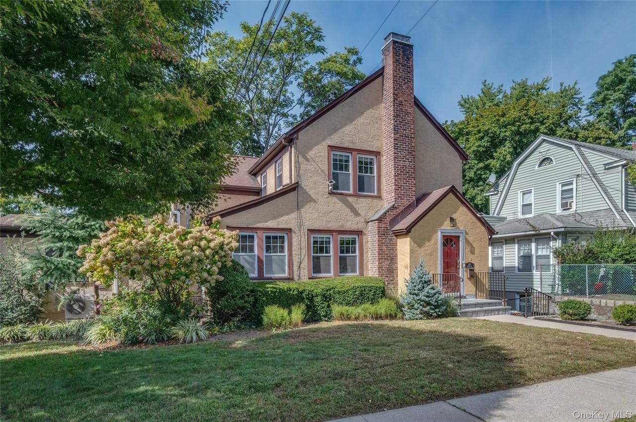 305 Columbus Avenue 1 Columbus Avenue unit: 1 #1 - Photo 2 of 20