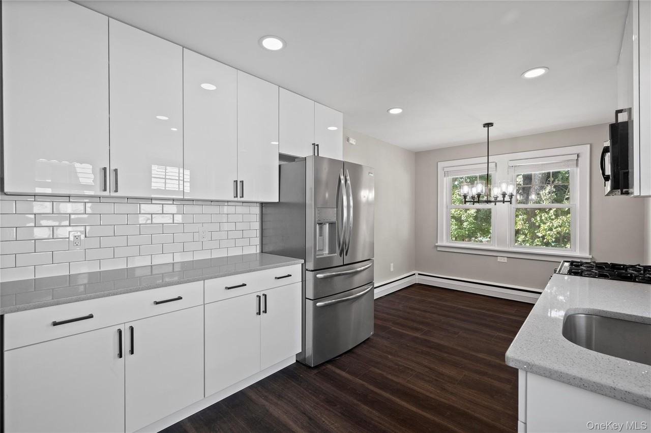 305 Columbus Avenue 1 Columbus Avenue unit: 1 #1 - Photo 4 of 20